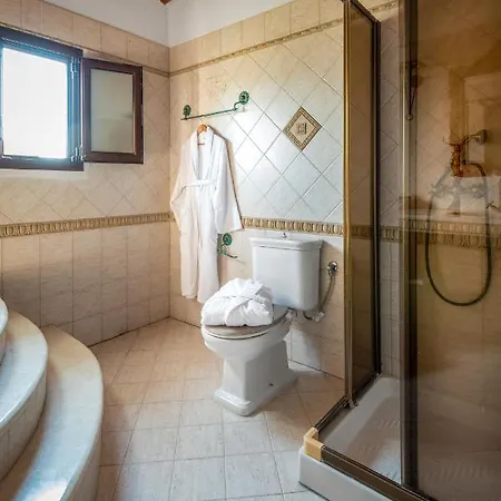 Villa Amazing House Pigi